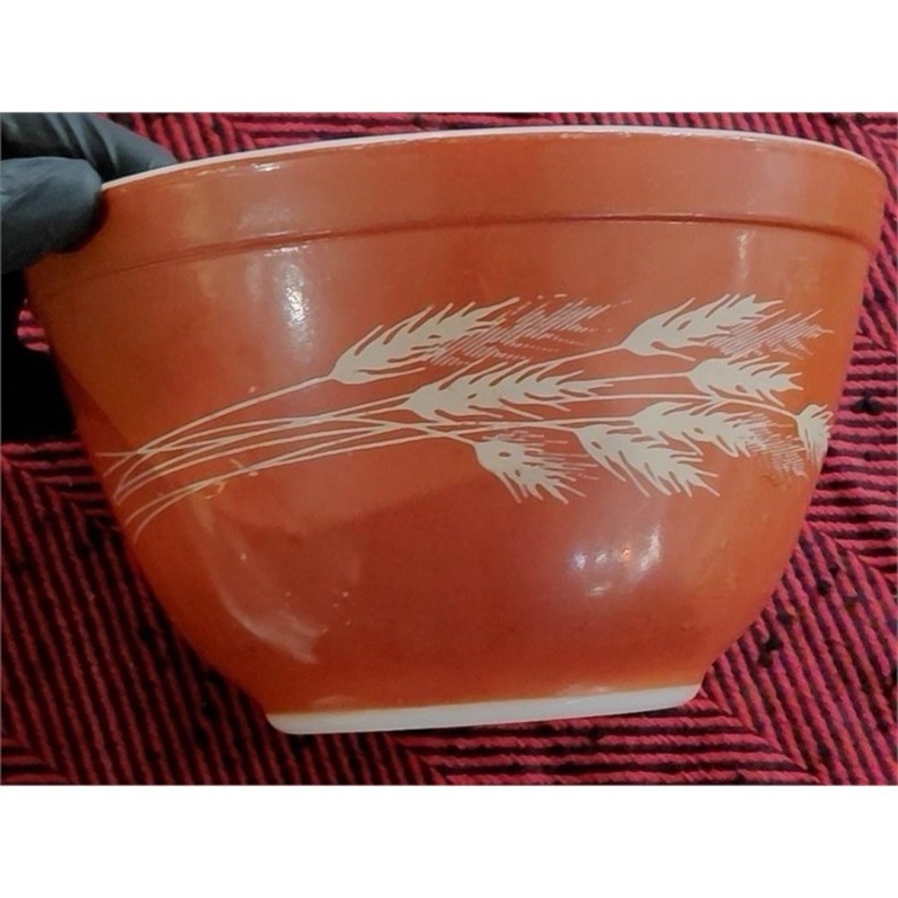Vintage Pyrex Autumn Harvest &‎ Pink Bowls 750 ml